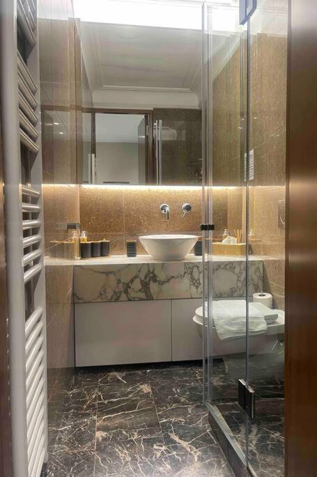 Estia Boutique Apartment Athens Ngoại thất bức ảnh